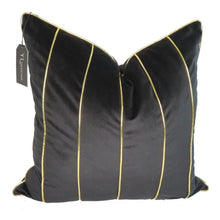 Load image into Gallery viewer, Black Tie